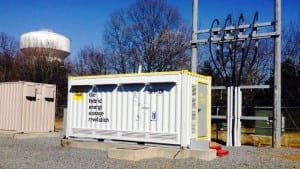 hybrid ultracapacitor-battery energy storage system